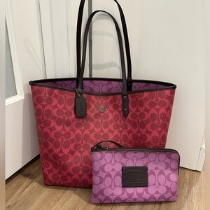 NWT Coach Reversible Tote & Zippered Pouch Two-Piece Set! Burgundy & Orchid 😍